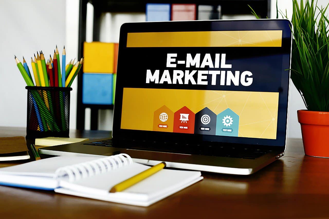 Udviklingen af email marketing: fra 1978 til i dag